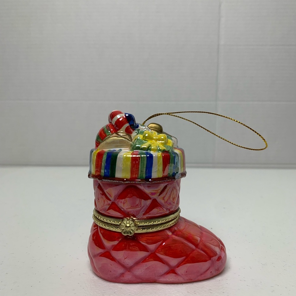 Mr. Christmas Holiday Porcelain Music Box Stocking Musical 12 Days  Christmas